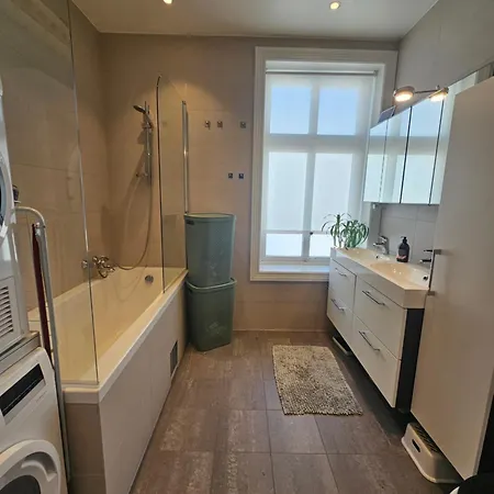Xtremely Penthouse 2 Story, 3 Bdr Apartment, 104 M2 Lägenhet *