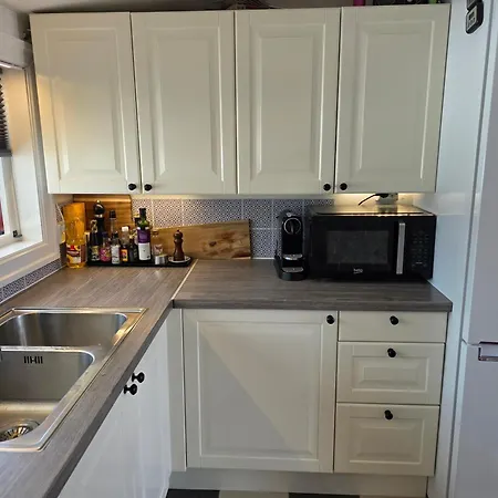 Xtremely Penthouse 2 Story, 3 Bdr Apartment, 104 M2 דירה