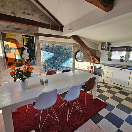 Xtremely Penthouse 2 Story, 3 Bdr Apartment, 104 M2