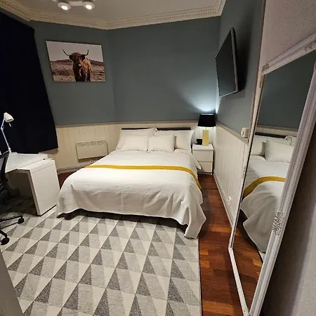 Xtremely Penthouse 2 Story, 3 Bdr Apartment, 104 M2 *